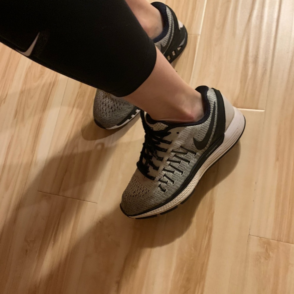Nike’s - Picture 2 of 3